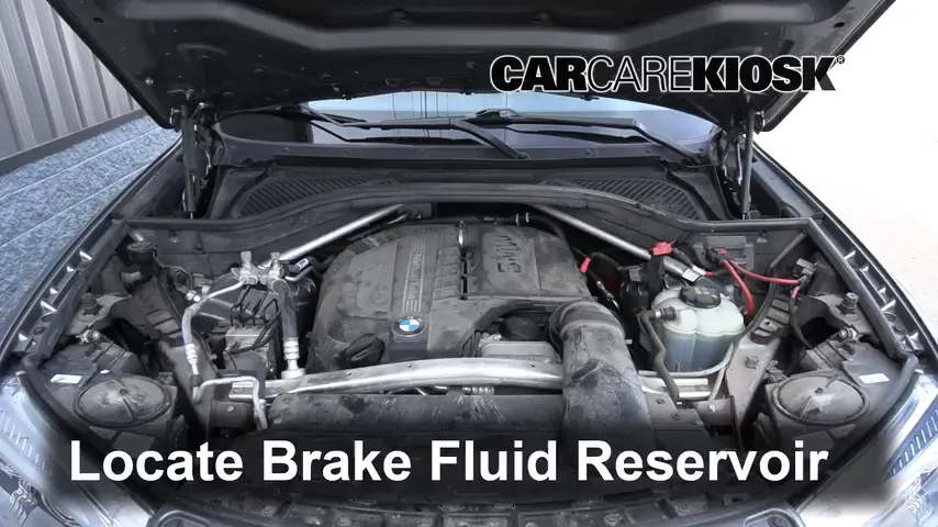 2017 BMW X5 sDrive35i 3.0L 6 Cyl. Turbo Brake Fluid Check Fluid Level